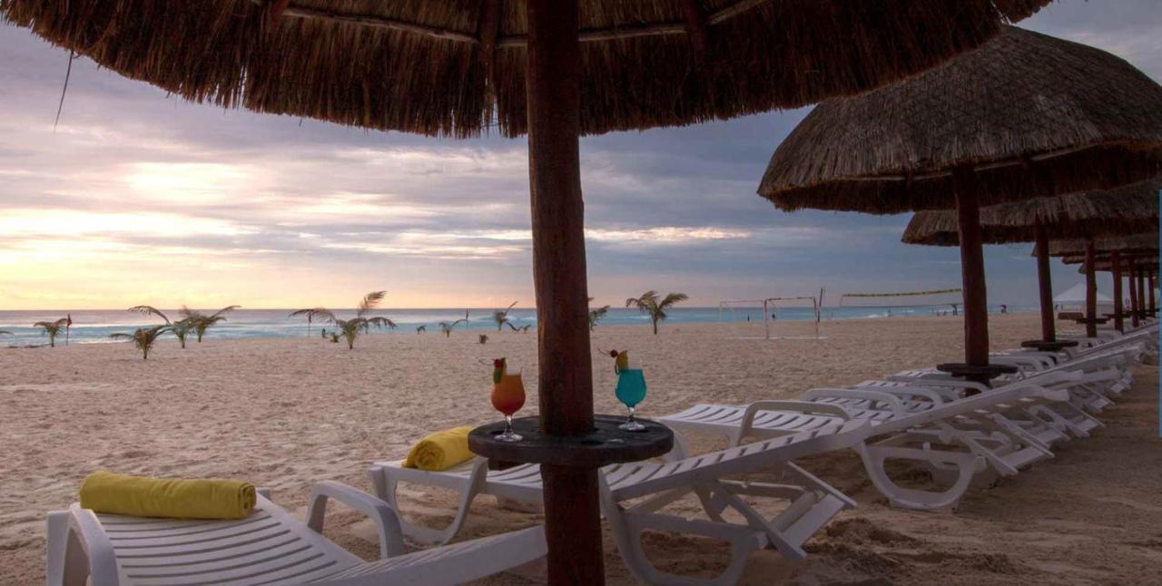 Beachfront Getaway Condo Cancún Eksteriør billede